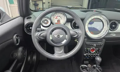 MINI Cooper Convertible 2014, 65388 км, за 7548.9 USD - фото 13