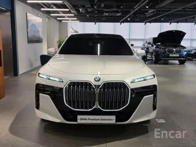BMW 7-Series 2024, 13000 км, за 71507.48 USD