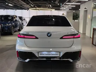 BMW 7-Series 2024, 13000 км, за 71507.48 USD