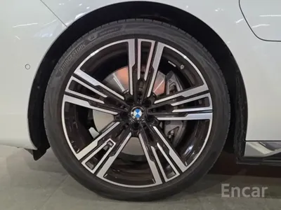 BMW 7-Series 2024, 13000 км, за 71507.48 USD