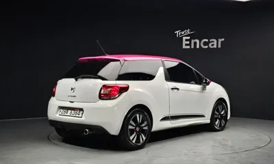 Citroen-DS DS3 2013, 48073 км, за 3633.96 USD