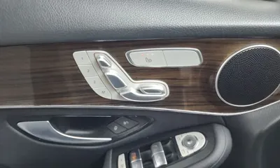 Mercedes-Benz GLC-Class 2019, 90740 км, за 16913.88 USD - фото 28