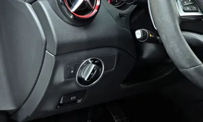 Mercedes-Benz CLA-Class 2018, 123813 км, за 13148.33 USD - фото 14