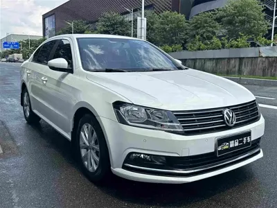 Volkswagen Lavida 2017, 56000 км, за 6103.54 USD