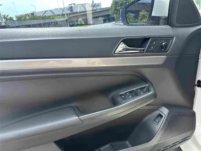 Volkswagen Lavida 2017, 56000 км, за 6103.54 USD - фото 16