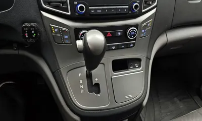 Hyundai Starex 2017, 103141 км, за 8278.14 USD - фото 9