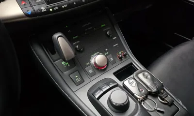 Lexus CT200h 2018, 49111 км, за 14740.89 USD - фото 9