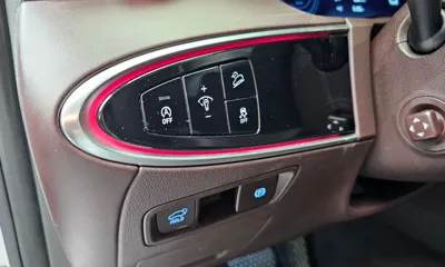 Genesis GV70 2022, 43923 км, за 25081.45 USD - фото 20