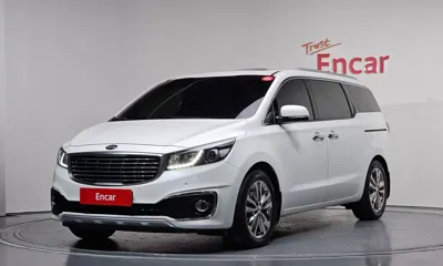 Kia Canival · 2017 год