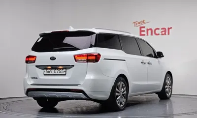 Kia Canival 2017, 126894 км, за 7553.86 USD