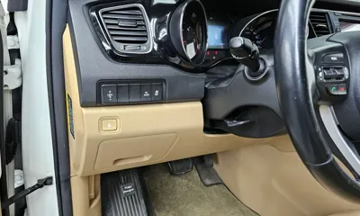 Kia Canival 2017, 126894 км, за 7553.86 USD - фото 16