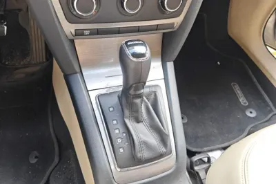Skoda Octavia 2015, 83300 км, за 5415 USD - фото 11