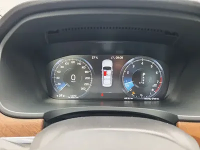 Volvo S90 2020, 112000 км, за 14643.31 USD - фото 9