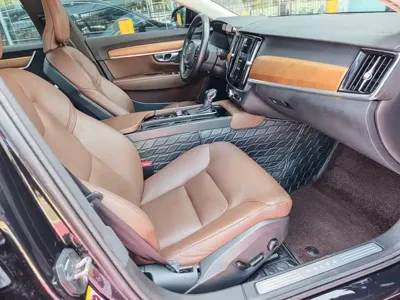 Volvo S90 2020, 112000 км, за 14643.31 USD - фото 11