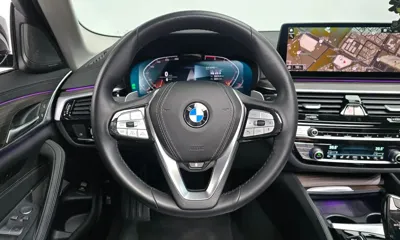 BMW 5-Series 2022, 33585 км, за 23893.92 USD - фото 13