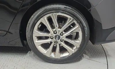 Kia K5 2015, 96145 км, за 5285.76 USD