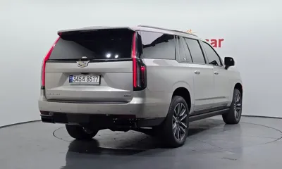Cadillac Escalade 2023, 53436 км, за 63607.72 USD