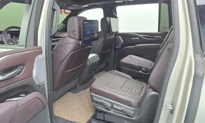 Cadillac Escalade 2023, 53436 км, за 63607.72 USD - фото 11