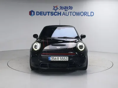 MINI Cooper 2020, 111100 км, за 11618.75 USD