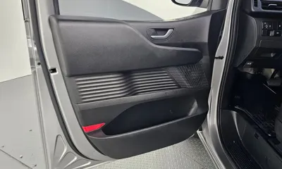 Hyundai Staria 2025, 67215 км, за 15482.71 USD - фото 24
