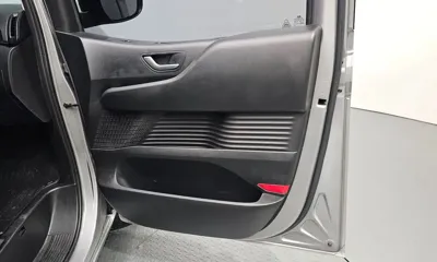 Hyundai Staria 2025, 67215 км, за 15482.71 USD - фото 25