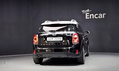 MINI Countryman 2018, 88326 км, за 8593.34 USD