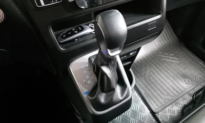 Hyundai Staria 2023, 52203 км, за 16148.09 USD - фото 9