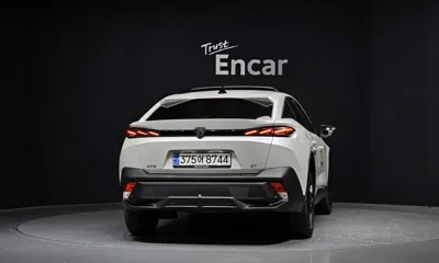 Peugeot 408 2023, 41236 км, за 20021.01 USD
