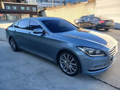 Hyundai Genesis 2015, 134141 км, за 9035.95 USD