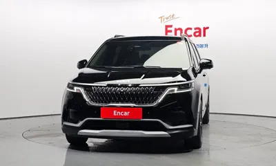 Kia Canival 2023, 31678 км, за 18576.87 USD
