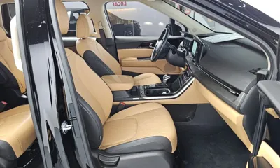 Kia Canival 2023, 31678 км, за 18576.87 USD - фото 10