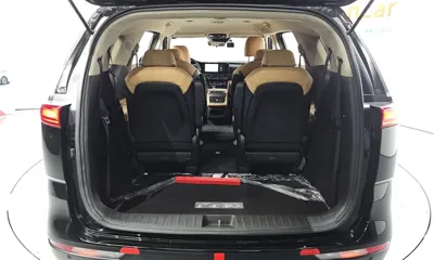 Kia Canival 2023, 31678 км, за 18576.87 USD - фото 20