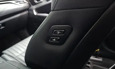 Genesis G70 2024, 36176 км, за 24451.37 USD - фото 36