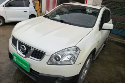 Nissan Qashqai · 2015 год