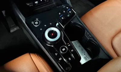 Kia Sportage 2023, 29816 км, за 19502.04 USD - фото 9