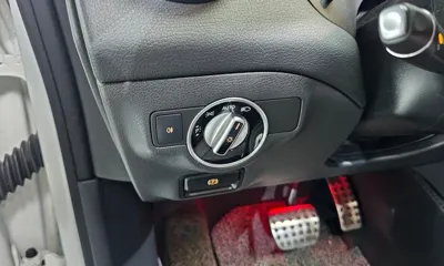 Mercedes-Benz CLA-Class 2018, 80315 км, за 14853.43 USD - фото 18