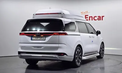 Kia Canival 2023, 40598 км, за 26997.16 USD