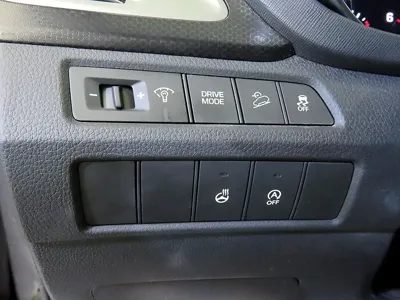 Hyundai Santafe 2017, 84515 км, за 8710.91 USD - фото 13