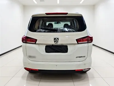 Baojun 360 2018, 42000 км, за 3663.85 USD