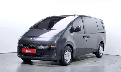 Hyundai Staria · 2022 год