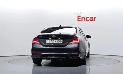 Genesis G70 2018, 76501 км, за 10921.14 USD