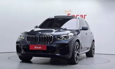 BMW X5 · 2022 год