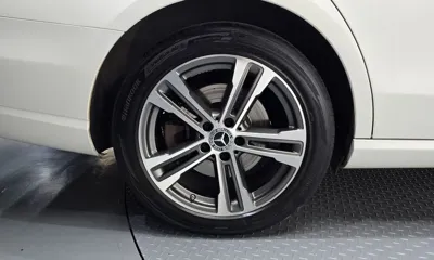Mercedes-Benz E-Class 2022, 68901 км, за 24287.78 USD