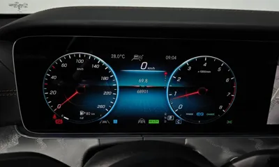 Mercedes-Benz E-Class 2022, 68901 км, за 24287.78 USD - фото 8