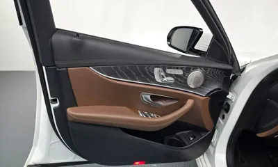Mercedes-Benz E-Class 2022, 68901 км, за 24287.78 USD - фото 24