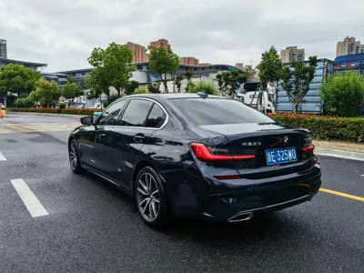 BMW 3 Series 2020, 80000 км, за 18510.53 USD