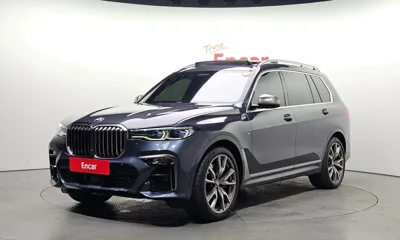 BMW X7 · 2021 год