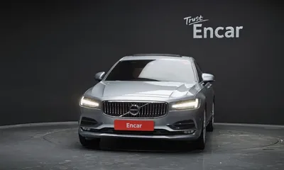 Volvo S90 2017, 174806 км, за 10505.45 USD