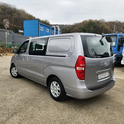 Hyundai Starex 2013, 71927 км, за 4879.01 USD - фото 12