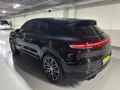 Porsche Cayenne 2025, 14270 км, за 102060.68 USD